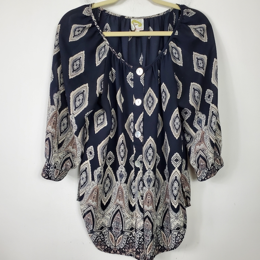 Fig & Flower Black Dimond Pattern Blouse Womens Size S Flowy Button Up Casual